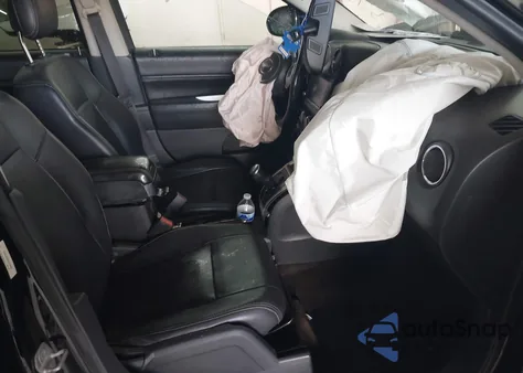 2014 Jeep Compass Limited из США, поврежденный, VIN 1C4NJDCB5ED579980